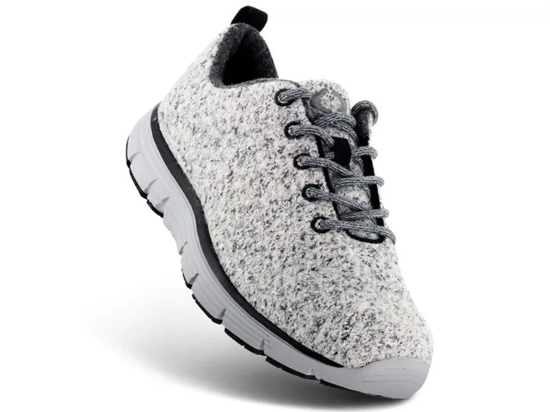 Apex Natural Knit - Men's Athletic Shoe