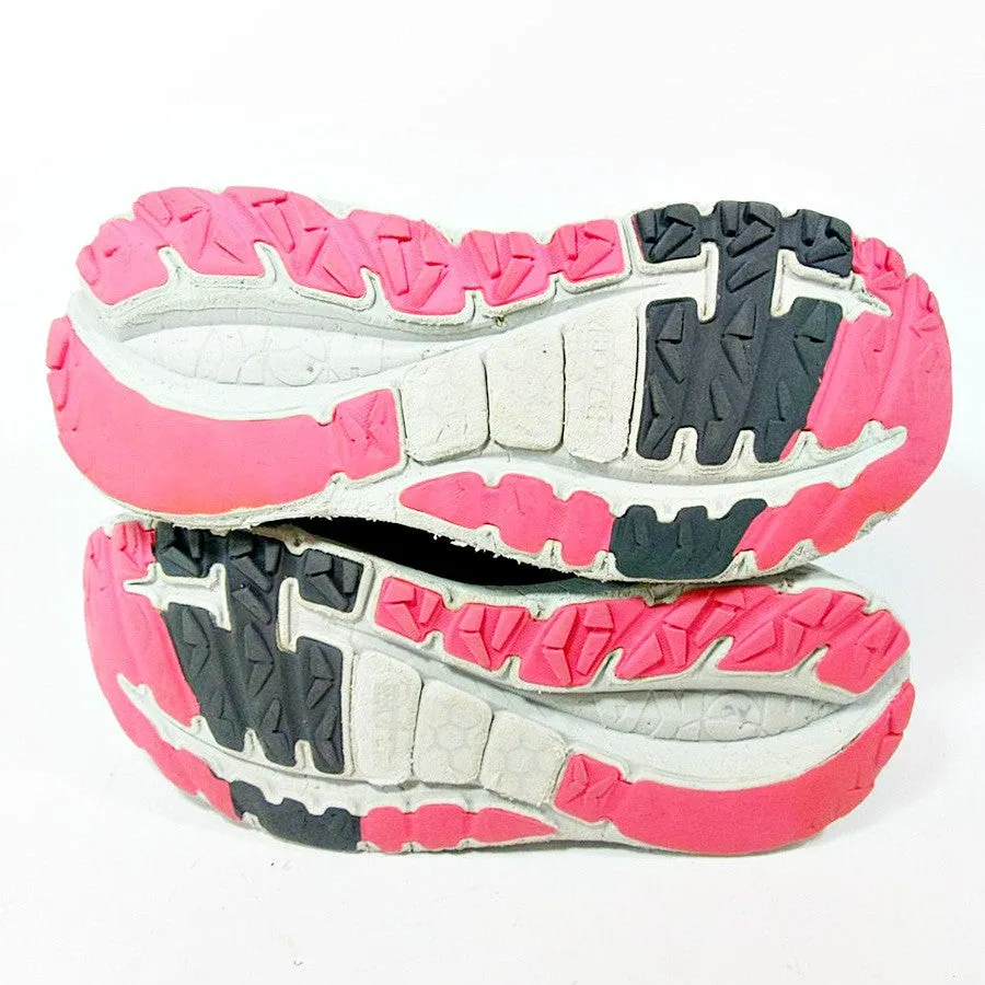 HOKA
