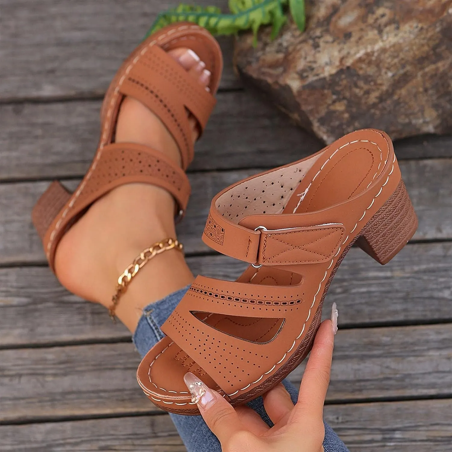 Women's Heeled Sandals Open Toe Casual Comfy Slipper 2025 Summer Hollow Out Low Block Chunky Heels Beach Walking Shoes